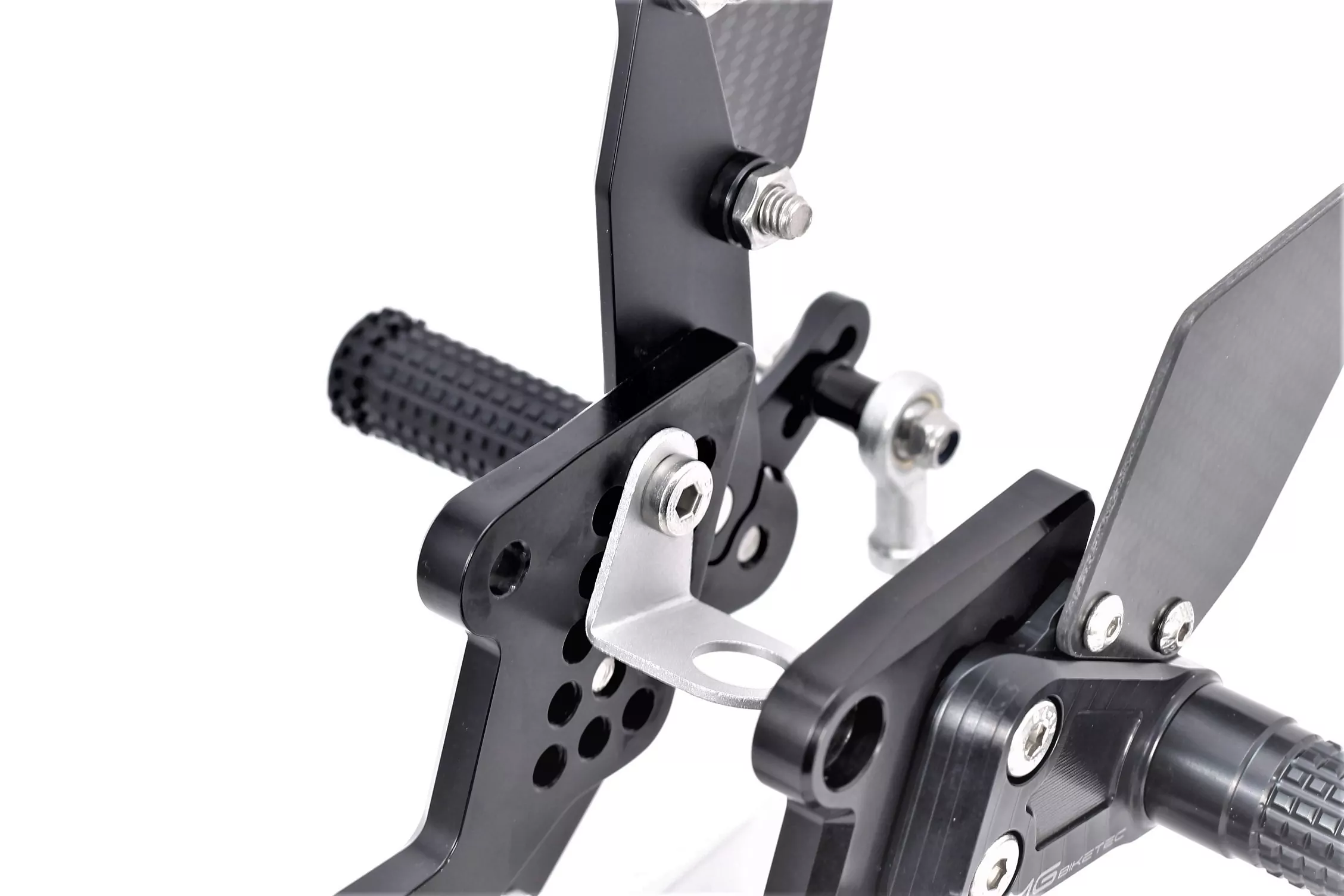 MG Biketec Sportfussrastenanlage / Rastenanlage / Fußrastenanlage mit ABE, gültig in D - A - CH für Triumph Speed Triple 1050 ab 2005-2007