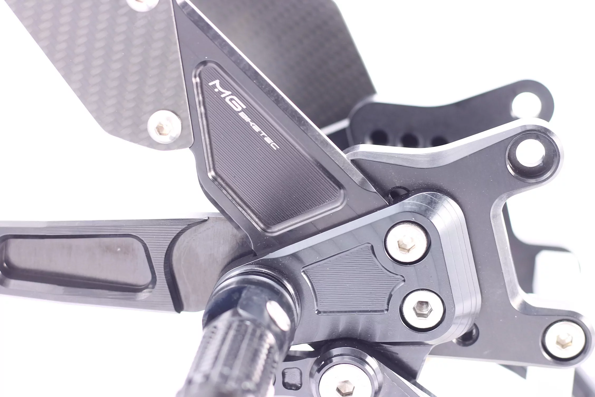 MG Biketec Sportfussrastenanlage / Rastenanlage / Fußrastenanlage mit ABE, gültig in D - A - CH für Aprilia RSV4 1000 RR ab 2017-2020