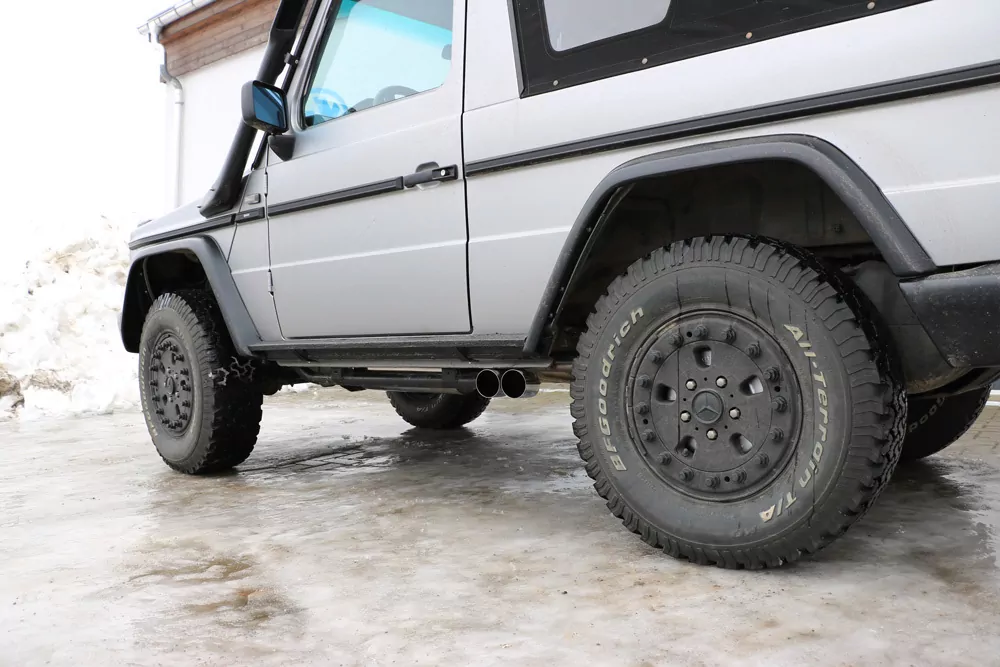 Mercedes G-Klasse Cabrio - 463 (ohne Trittbrett)  Endschalldämpfer Ausgang seitlich  - 2x80 Typ 14