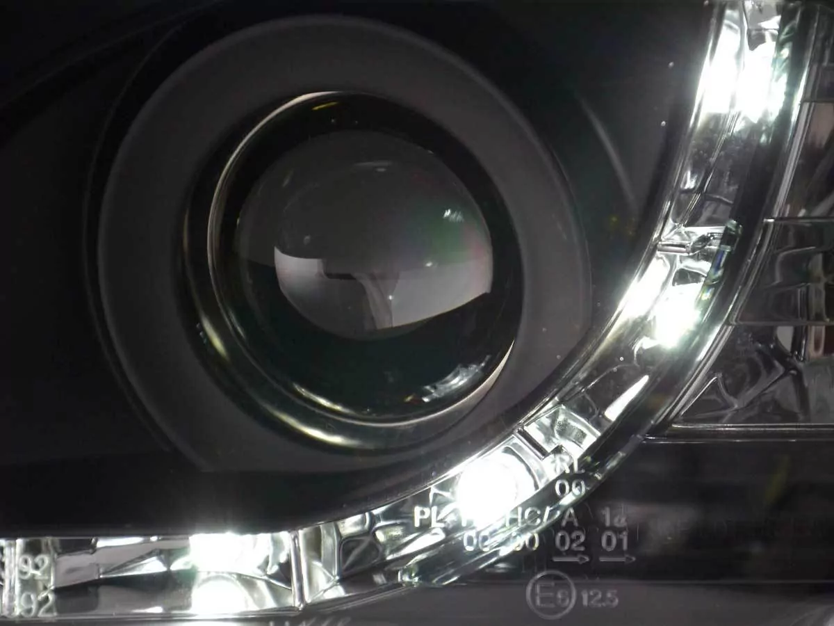 Scheinwerfer Set Daylight LED Tagfahrlicht BMW 3er E36 Limo/Touring schwarz für Rechtslenker