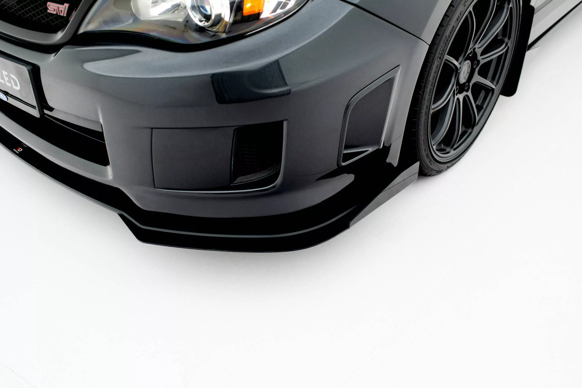 Street Pro Front Ansatz Für +Flaps Für + Flaps Subaru Impreza WRX STI Mk3 Facelift Schwarz Hochglanz