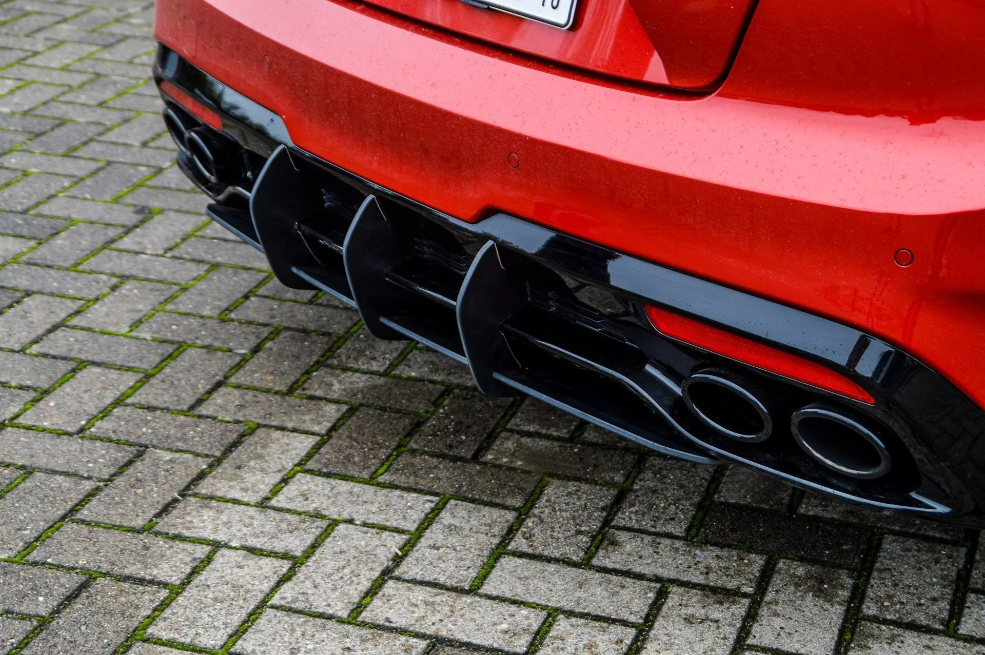Gefräster Heckansatz für Kia Stinger CK