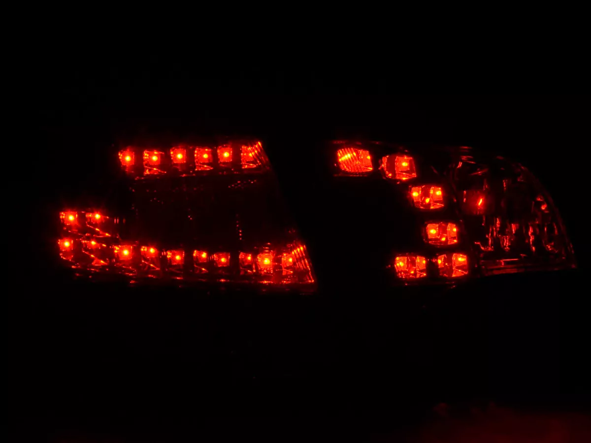 LED Rückleuchten Set Audi A4 Avant Typ 8E Bj. 04-08 schwarz