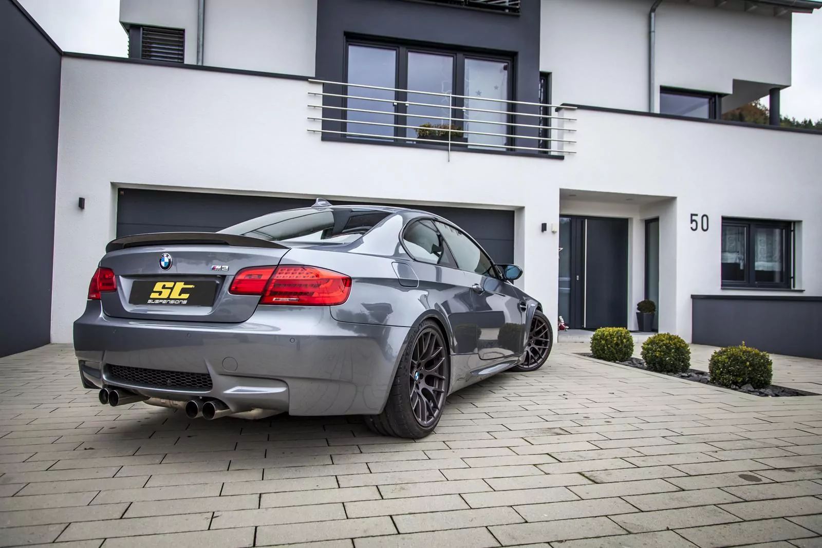 ST Gewindefahrwerk ST XTA  (härteverstellbar mit Stützlager) BMW 3er Coupe (E92) 390X, 392C, 3C, M-V, M3, M3 GTS, M390 01/2005-12/2013