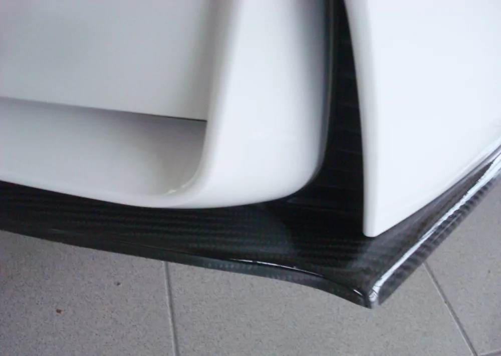 Carbon Heckschürzenansatz rechts für BMW 4er F82 M4 (M3) Coupé 01.14-