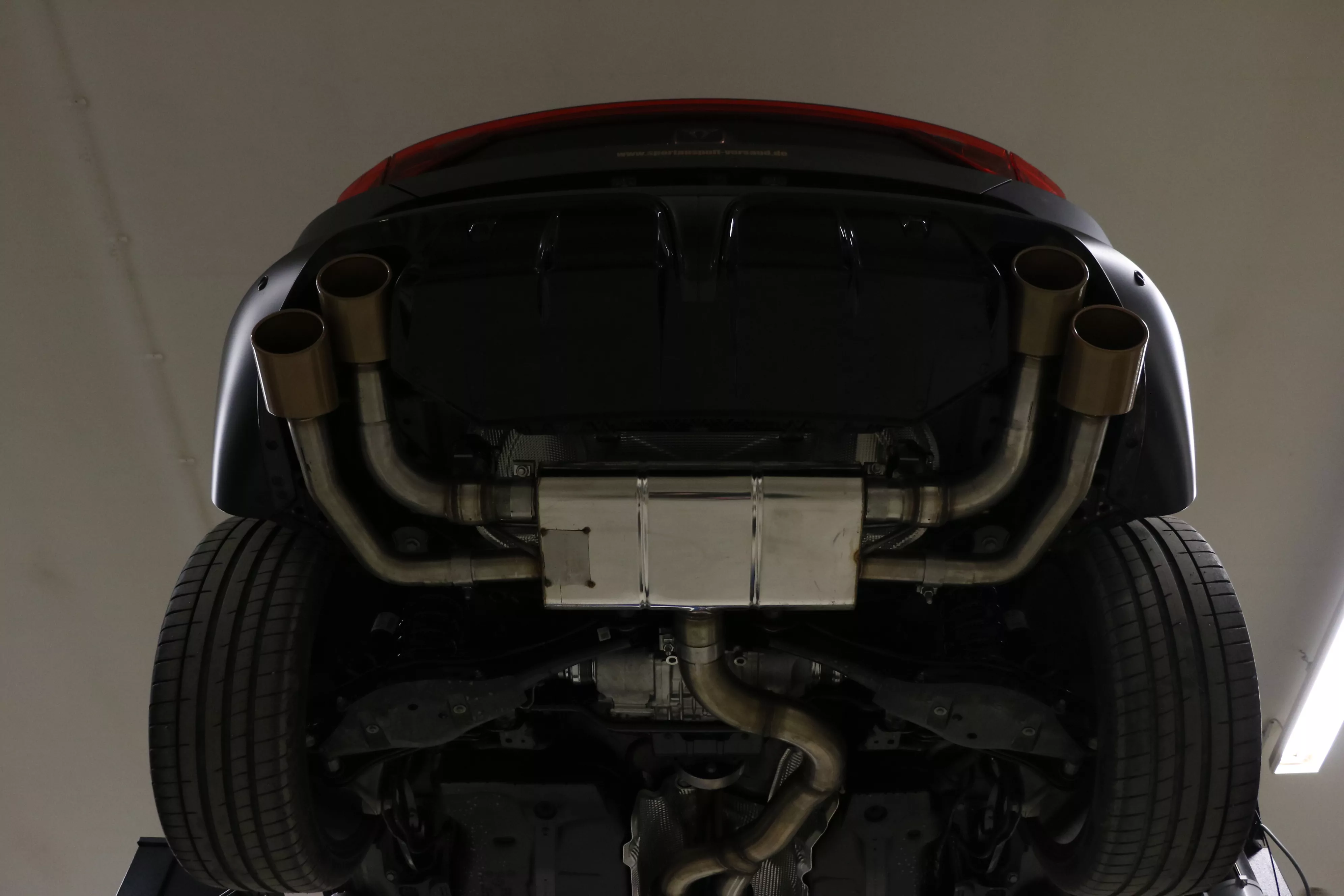 CUPRA Formentor 4x4 - VZ5  Endschalldämpfer mit 2 Abgasklappen - 2x115x85 Typ 32 rechts/links Kupfer-Optik