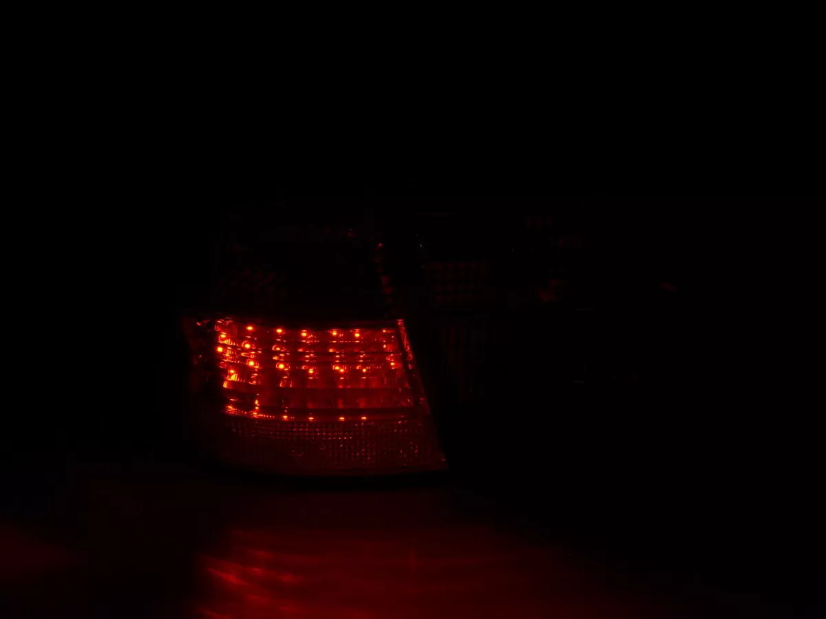 LED Rückleuchten Set Mercedes E-Klasse Kombi (210) Bj. 99-03 rot/klar