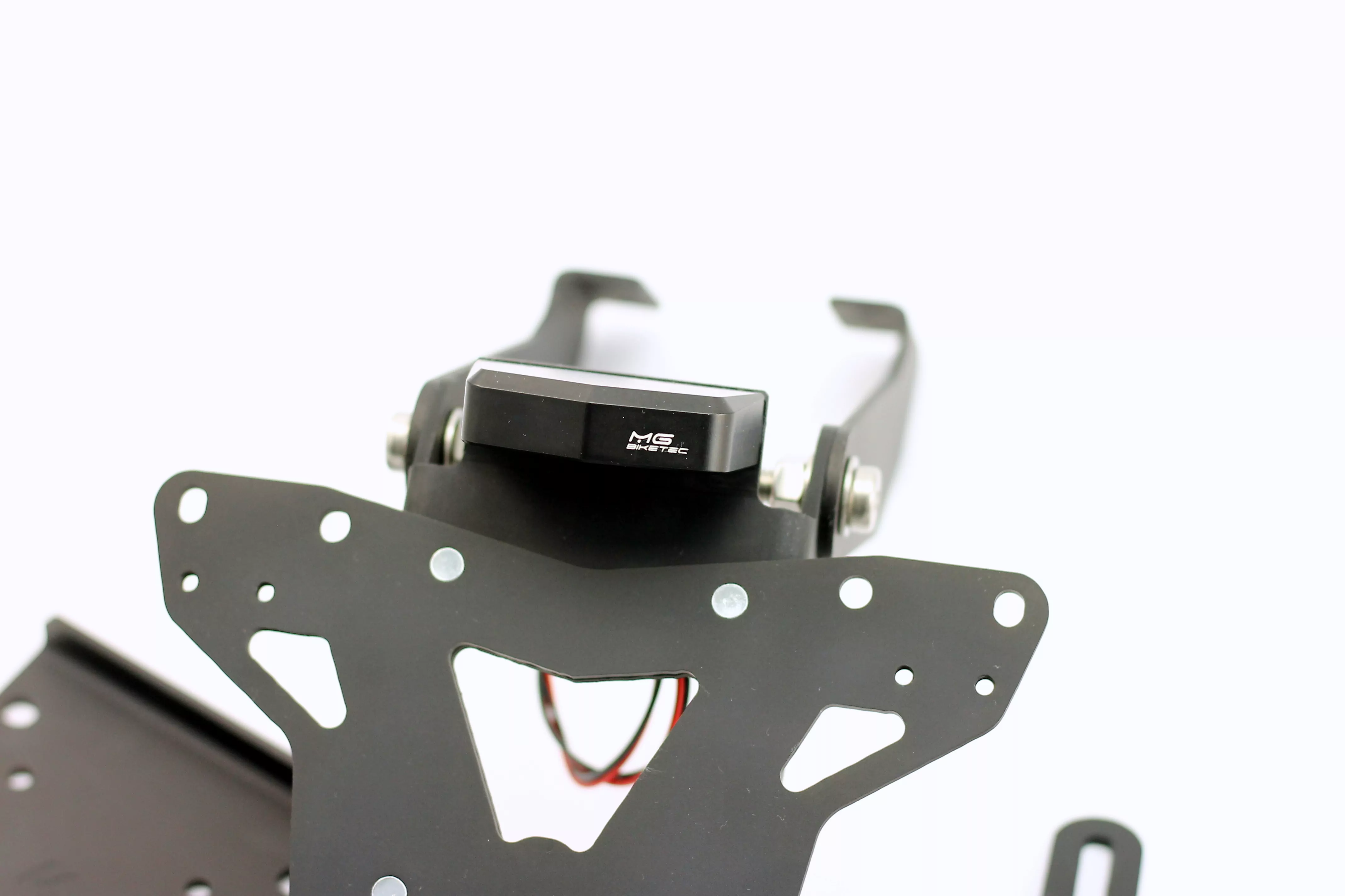 MG Biketec Kennzeichenhalter für KTM 390 Duke ab 2024