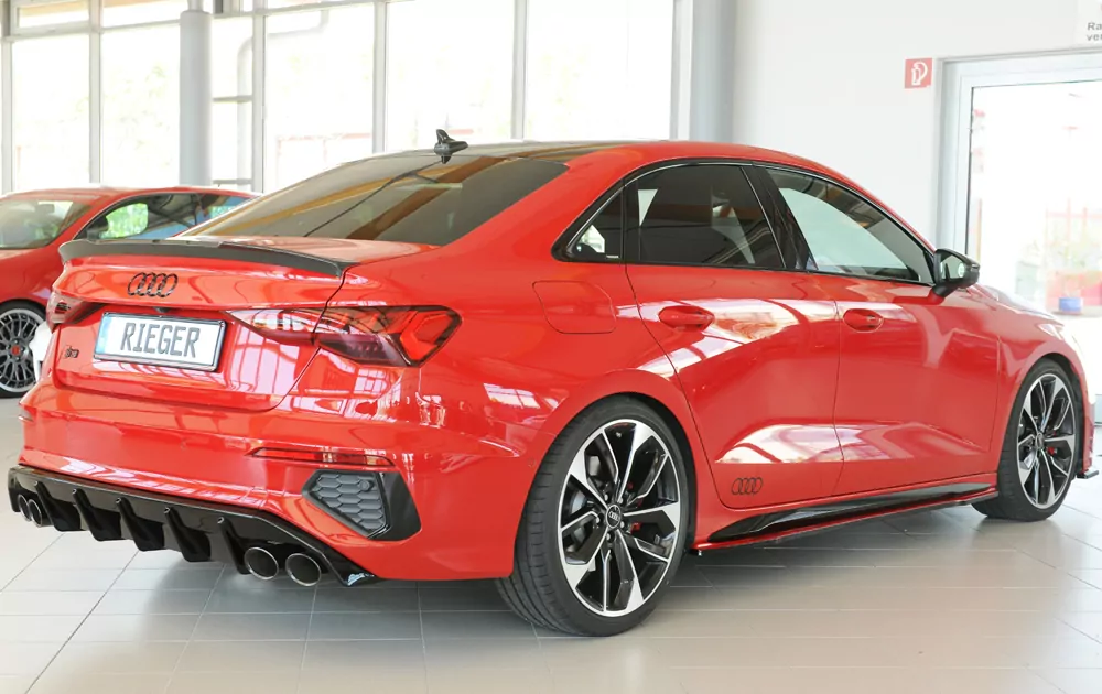 Rieger Heckeinsatz glanz schwarz für Audi A3 S3 (GY) 5-tür. (Limousine) 07.20-05.24 (bis Facelift)