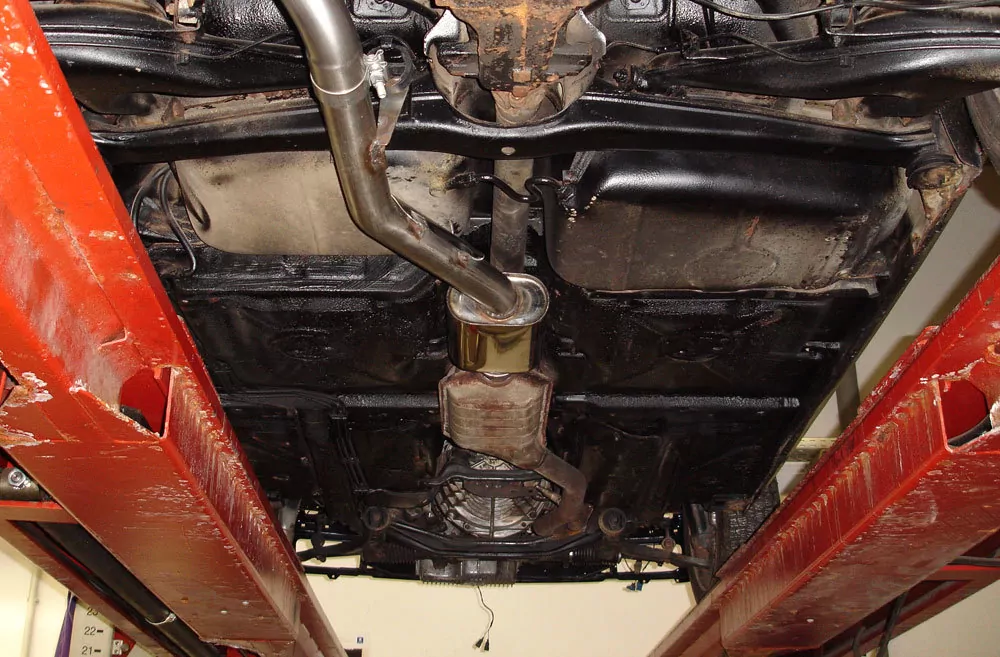 BMW E30 318is  Vorschalldämpfer