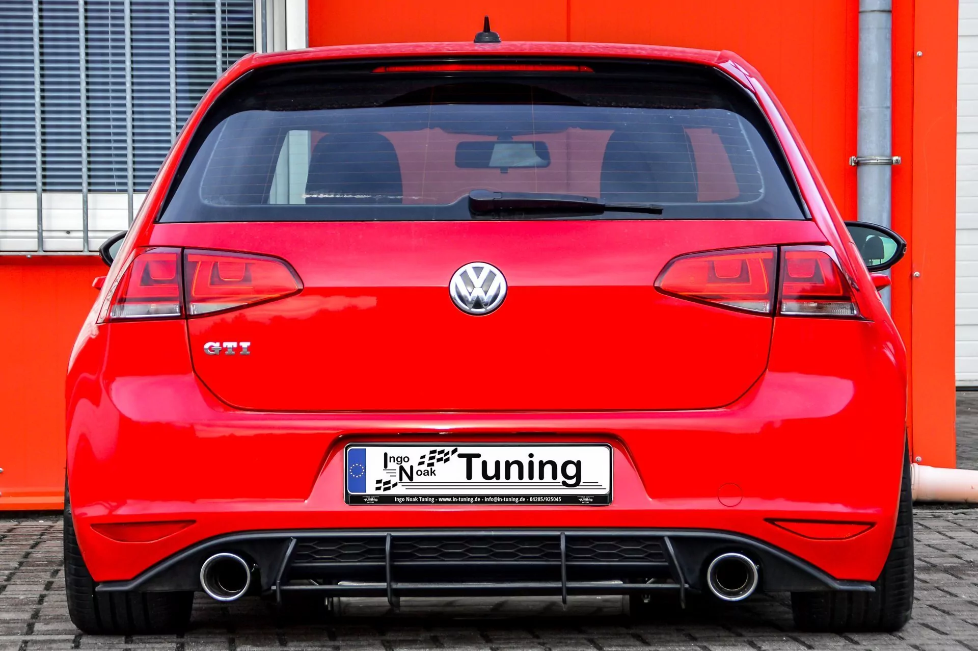 Gefräster Heckansatz mit Finnen V2 für VW Golf 7 GTI + GTD AU