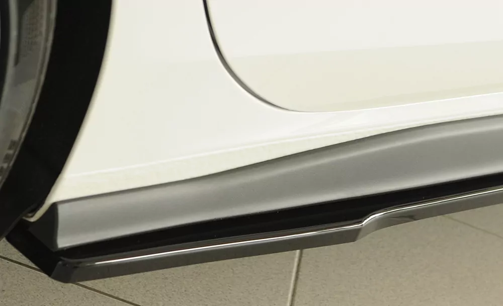 Rieger Seitenschweller rechts ansatz glanz schwarz für VW Golf 8 GTI Clubsport 5-tür. 10.20-03.24 (bis Facelift)