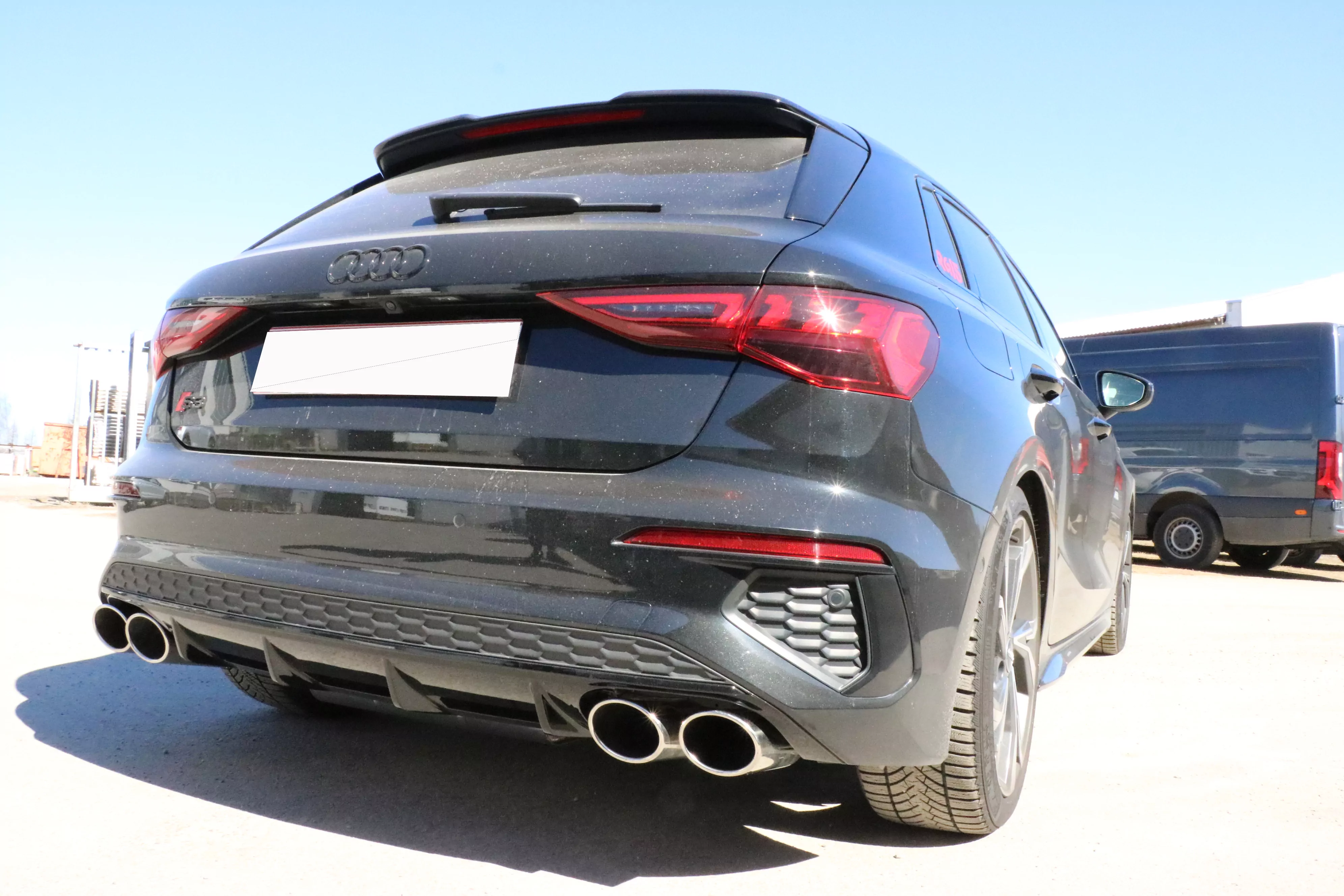 Audi A3 - GY Sportback  Endschalldämpfer Ausgang rechts/links - 2x115x85 Typ 32 rechts/links passend für S3 Stoßstange