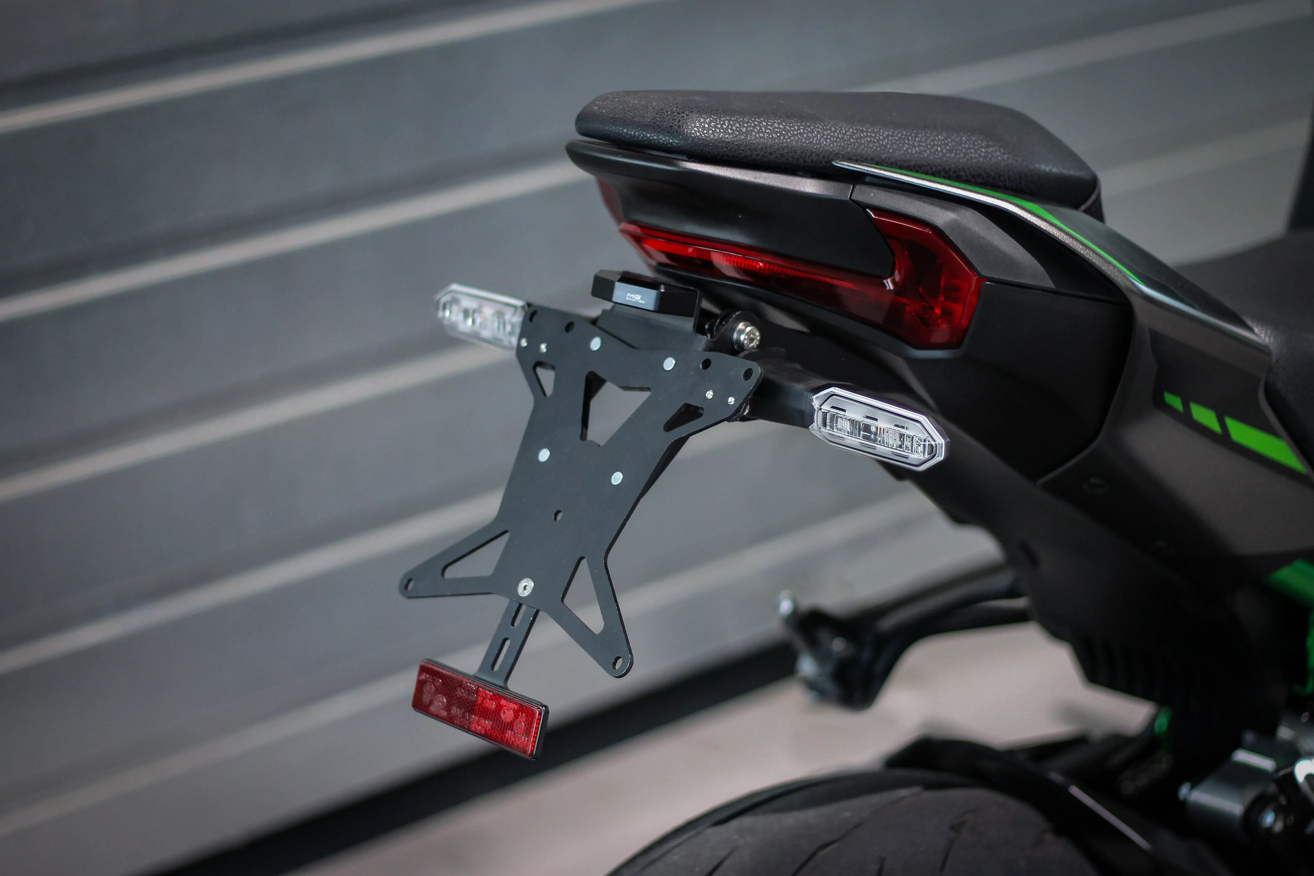 MG Biketec Kennzeichenhalter für Kawasaki Z 900 ab 2025