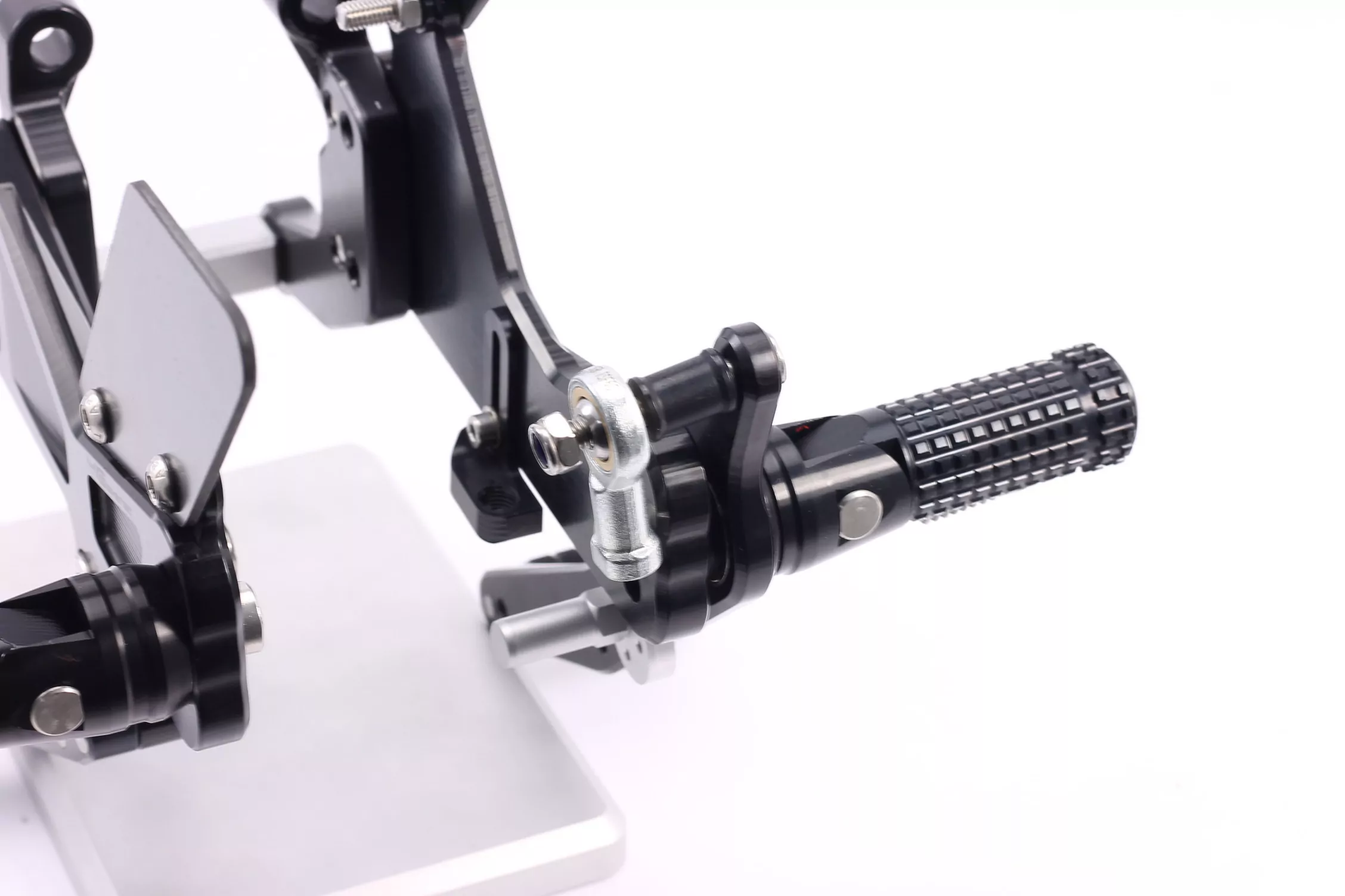 MG Biketec Sportfussrastenanlage / Rastenanlage / Fußrastenanlage mit ABE, gültig in D - A - CH für Ducati Panigale V4 ab 2021