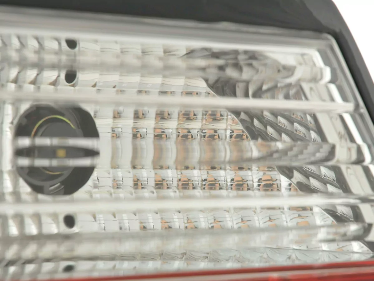 LED Rückleuchten Set Mercedes E-Klasse Limousine W124 Bj. 85-96 klar/rot