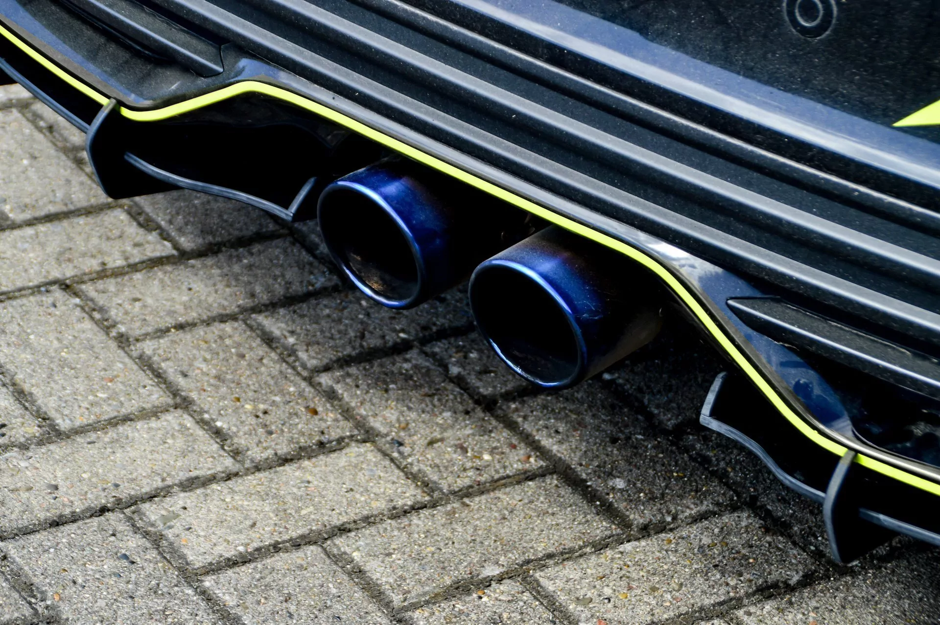 Gefräster Heckansatz V2 für Ford Focus ST DYB ab Bj. 2014 -2018