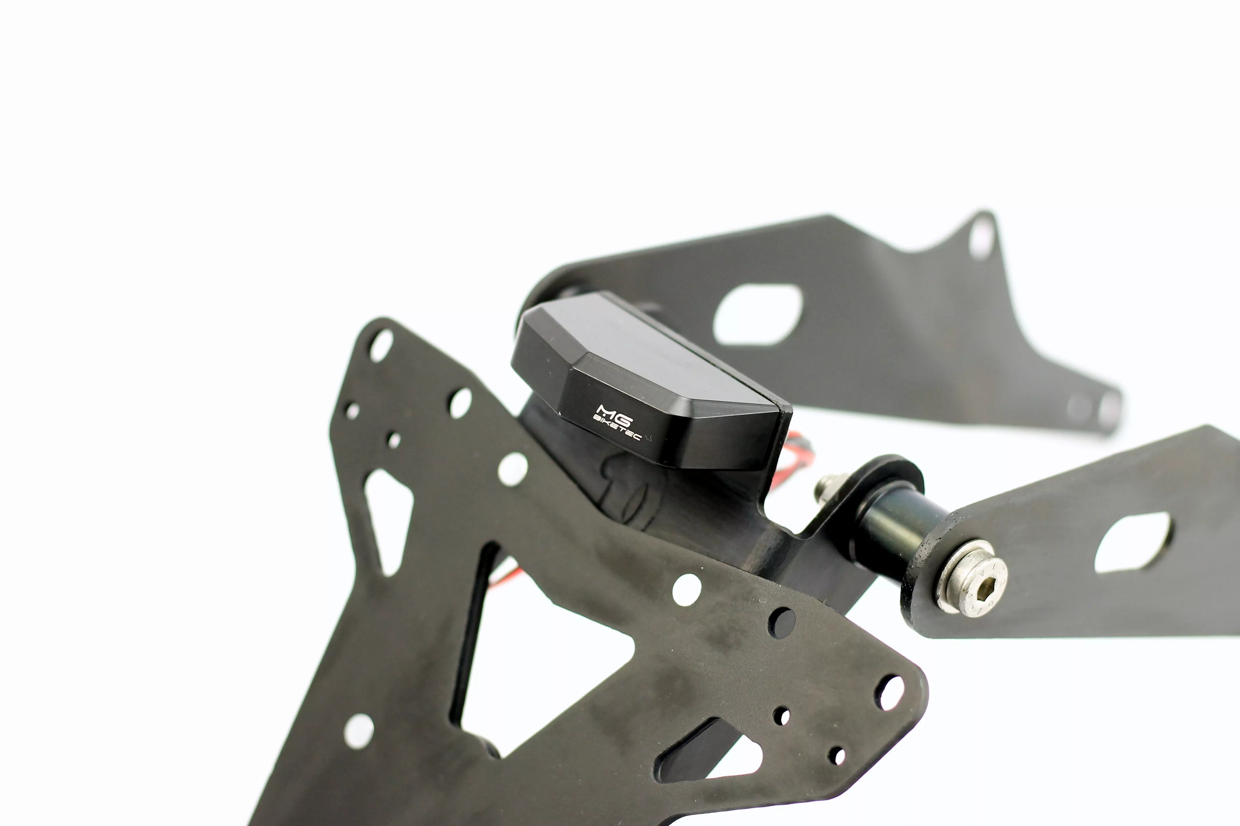 MG Biketec Kennzeichenhalter für Honda CB 650 R ab 2021 bis 2023