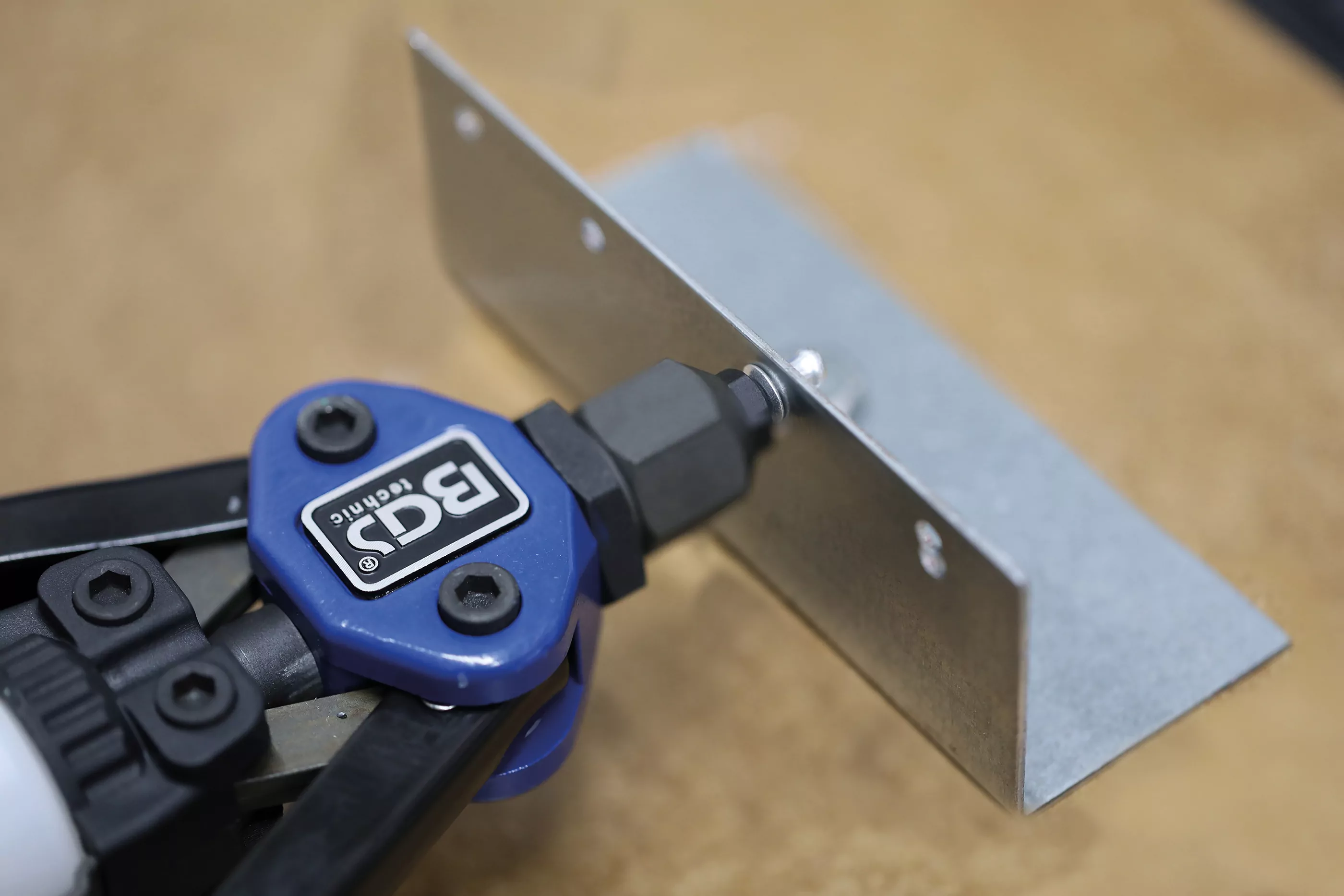 Nietzange | Langarm | mit Sammelflasche