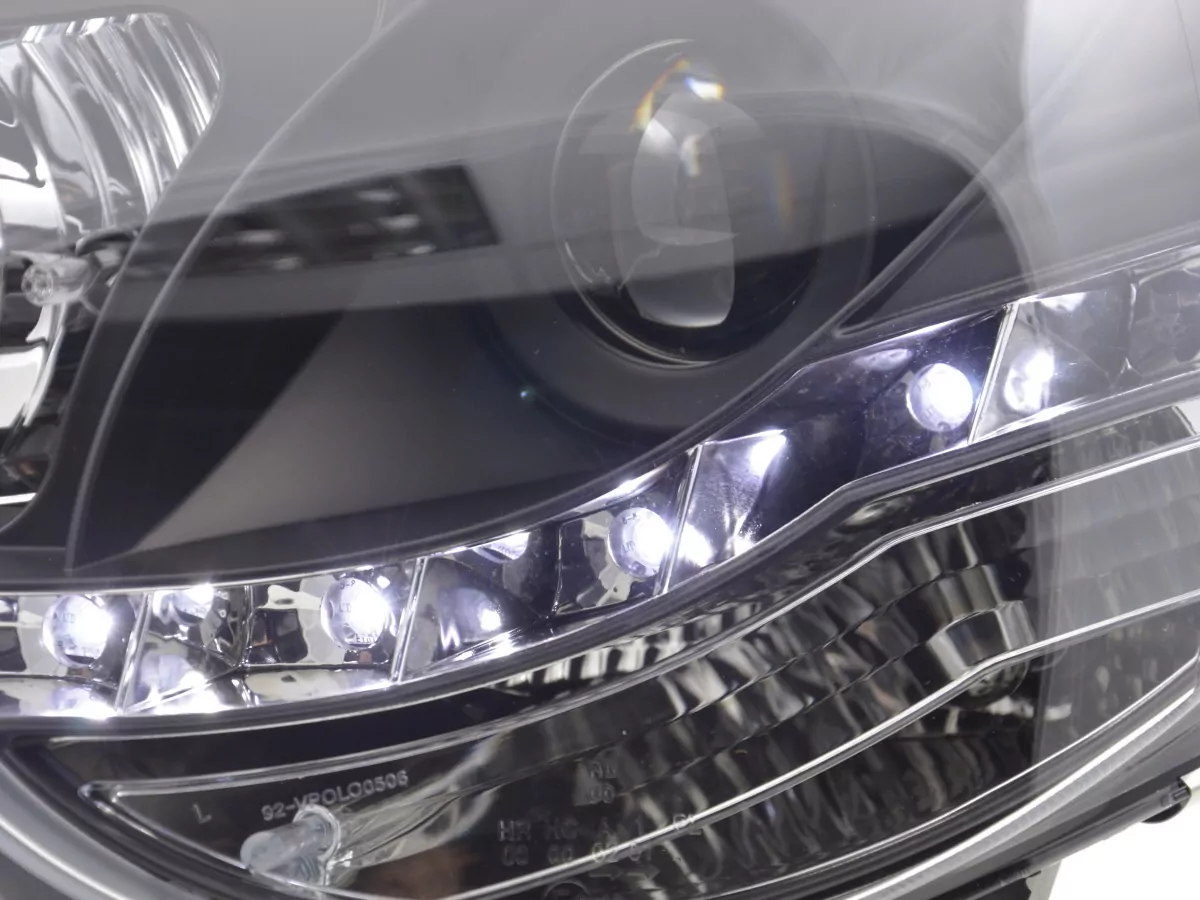 Scheinwerfer Set Daylight LED TFL-Optik VW Polo Typ 9N3 Bj. 05-09 schwarz für Rechtslenker