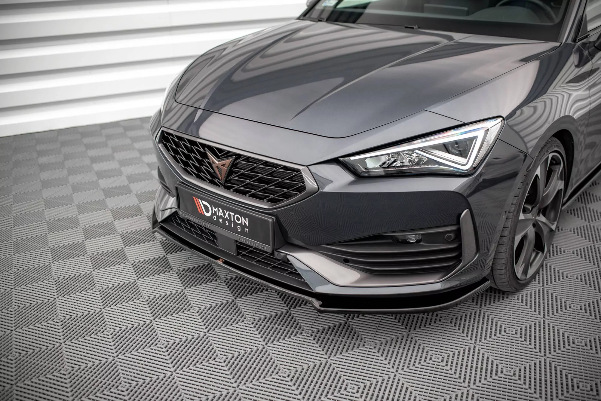 Front Ansatz V.2 Für Cupra Leon Mk1 Schwarz Hochglanz