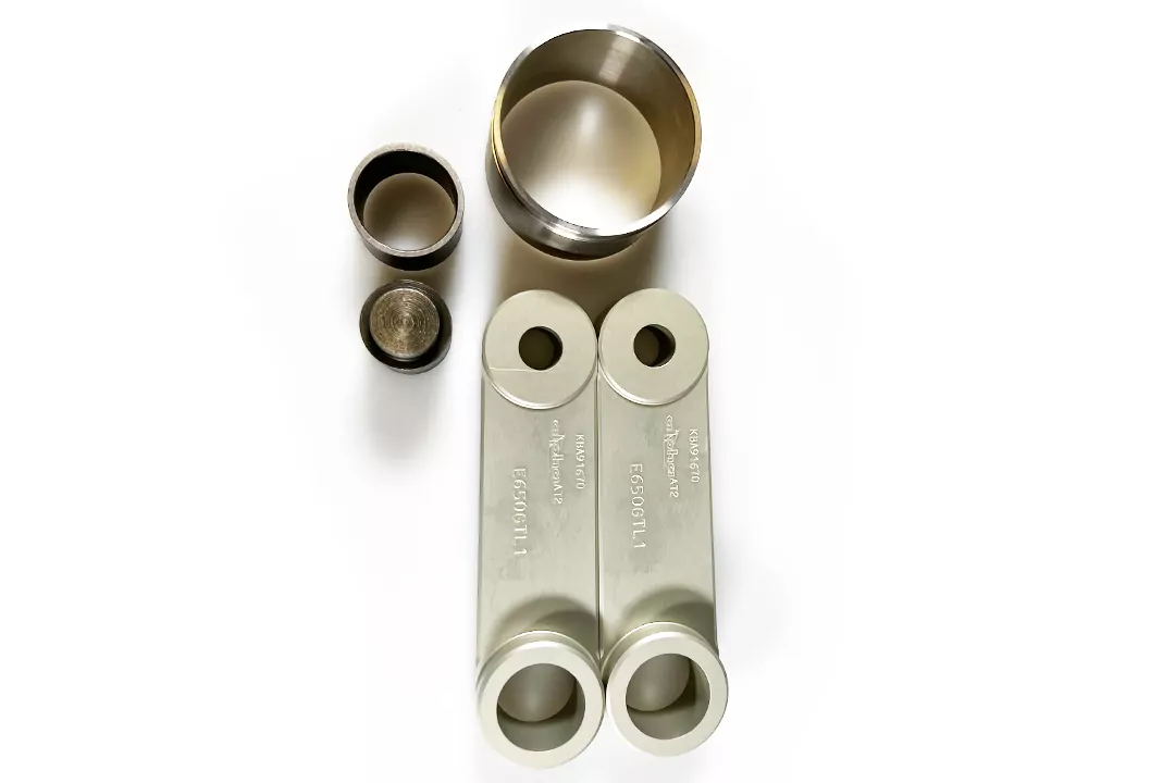 alpha Technik Tieferlegungssatz 30mm für BMW G650GS Typ E650G Modelljahr 2011-