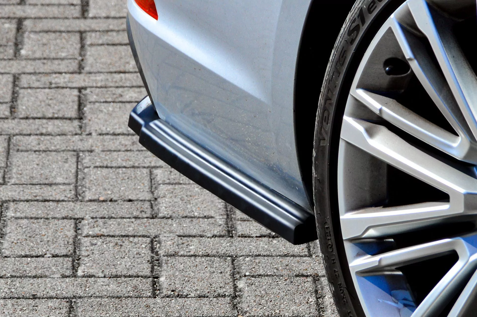 Heckansatz Seitenteile für Audi A4 B9 Avant Bj. 06/2018-05/2019