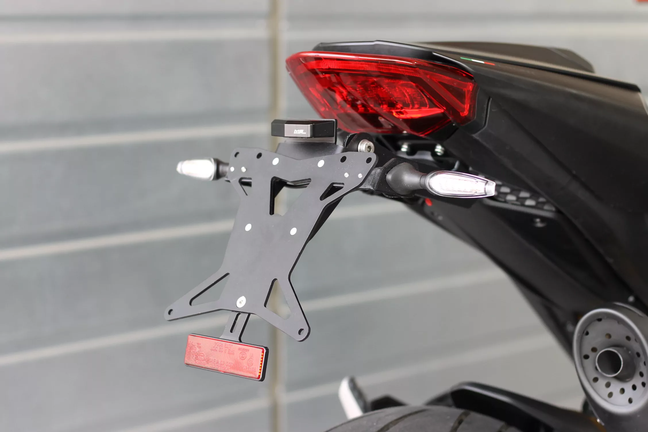 MG Biketec Kennzeichenhalter für Ducati Monster / Monster+ 937 (950) ab 2021