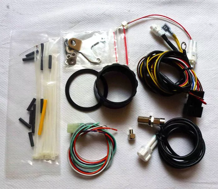 Multifunkti. Digitalinstrument | Tacho + DZM   Voltmeter & Tankanzeige | schwarzer Verschlußring