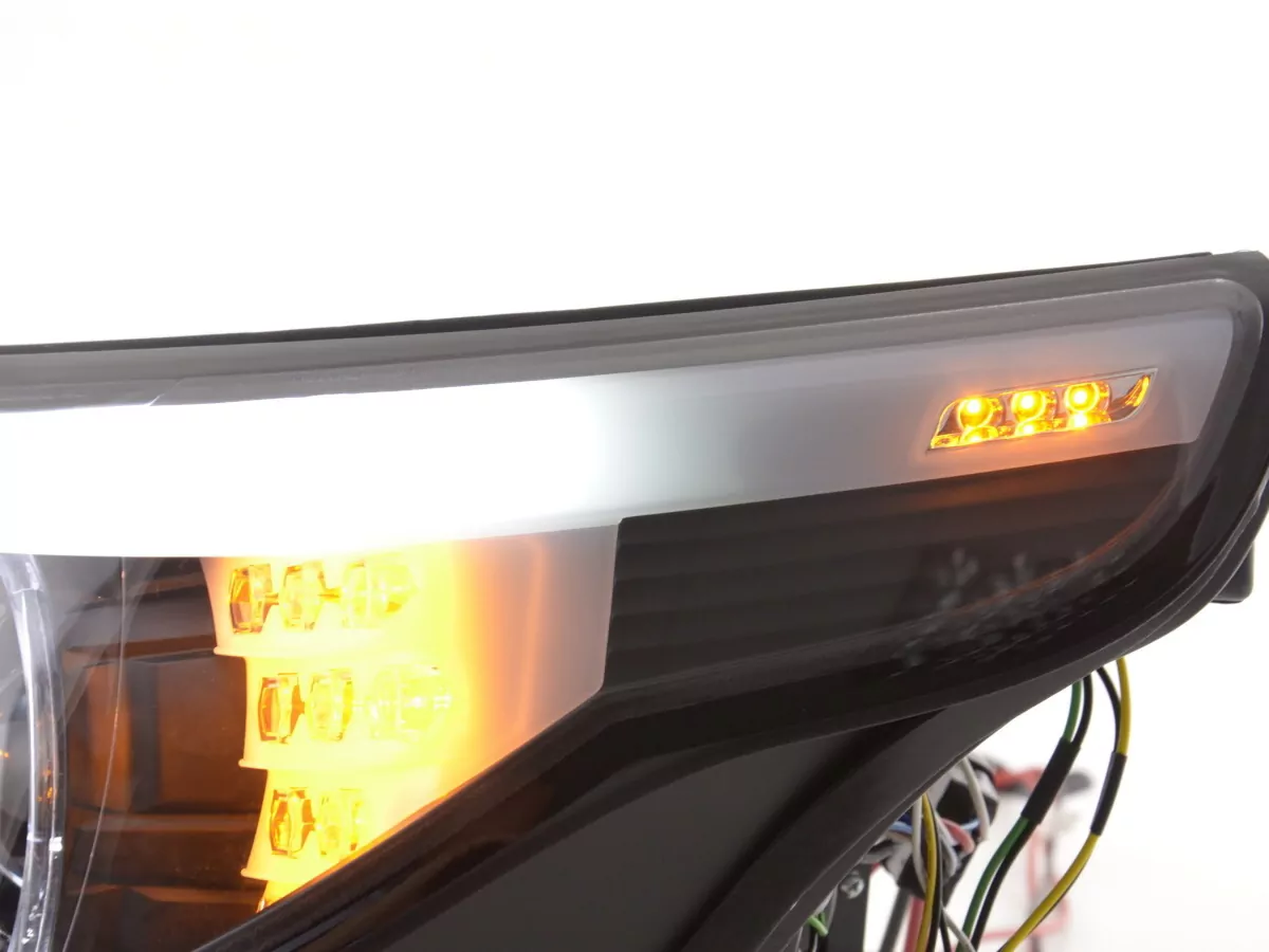 Scheinwerfer Set Xenon Angel Eyes LED BMW 5er E60/E61 Bj. 03-04 schwarz für Rechtslenker