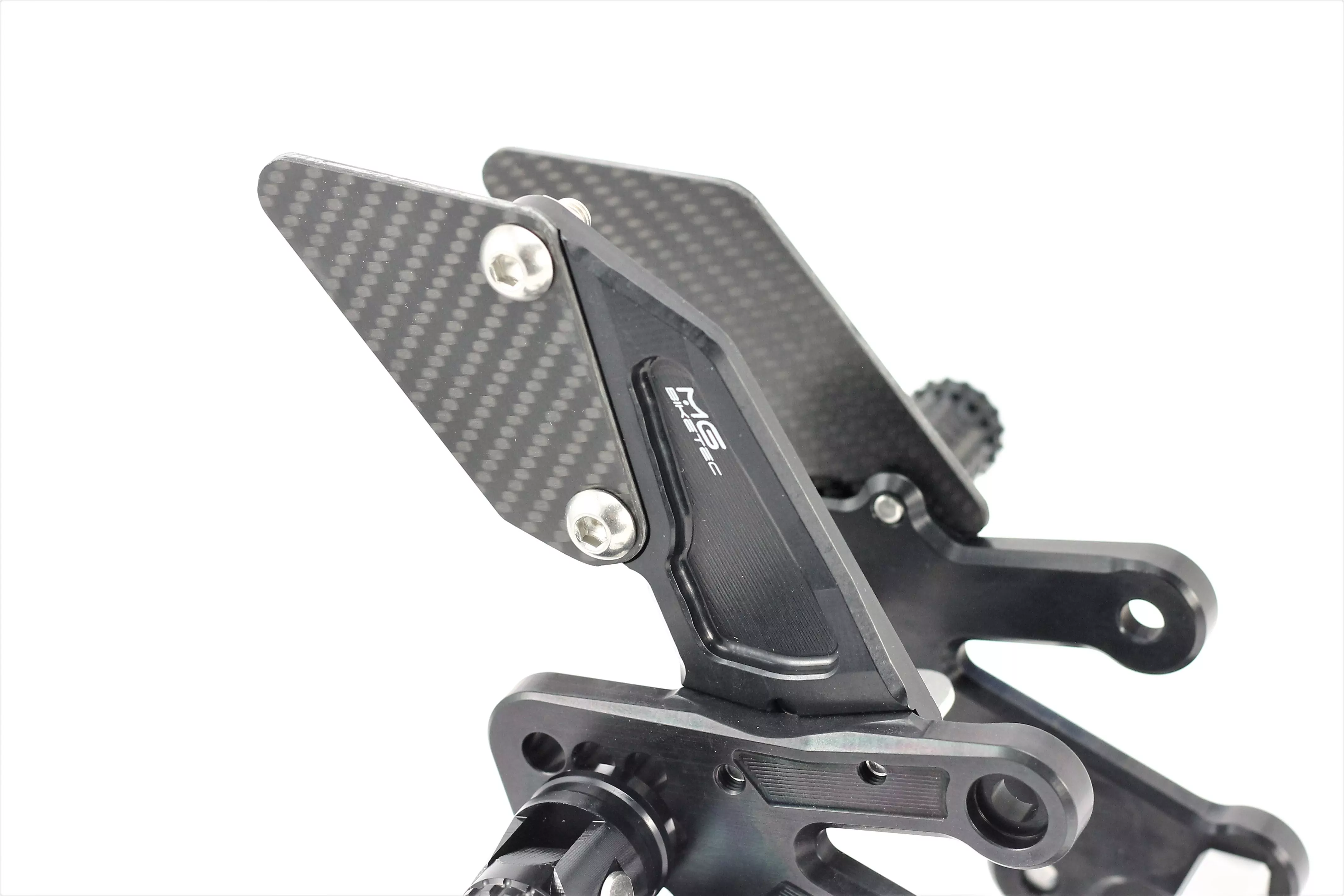 MG Biketec Sportfussrastenanlage / Rastenanlage / Fußrastenanlage mit ABE, gültig in D - A - CH für Yamaha YZF-R7 ab 2021