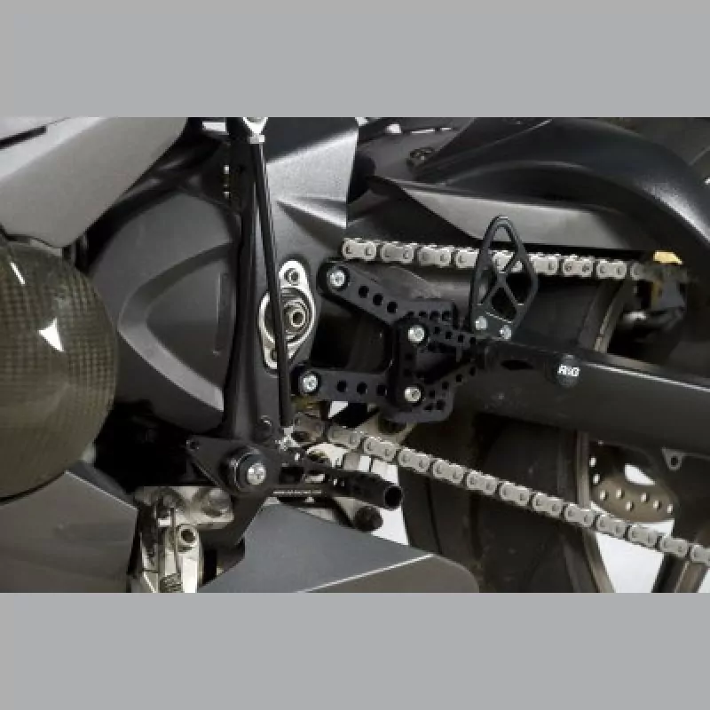 NEW R&G Racing Fußrastenanlage Triumph Street Triple 675 07-12