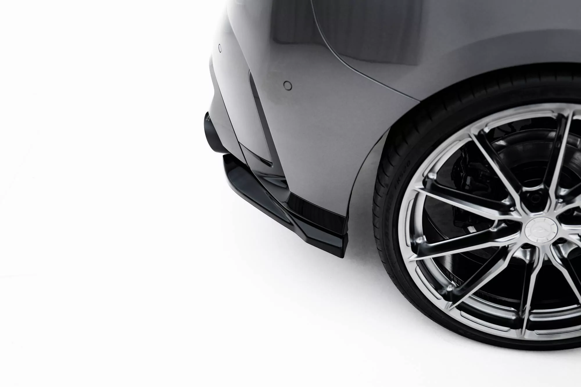 Heck Ansatz Flaps Diffusor V.4 Für BMW M135i F70 Schwarz Hochglanz