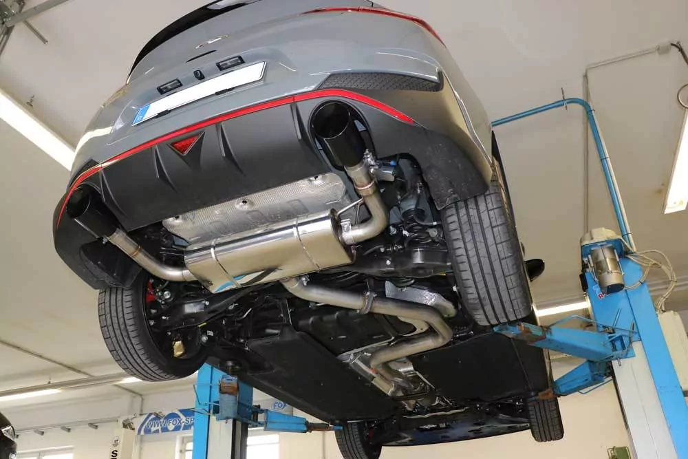 Hyundai i30N Performance Fastback - SCHWARZ Endschalldämpfer quer Ausgang rechts/links mit Abgasklappe - 1x114 Typ 25 rechts/links schwarz glänzend emailliert