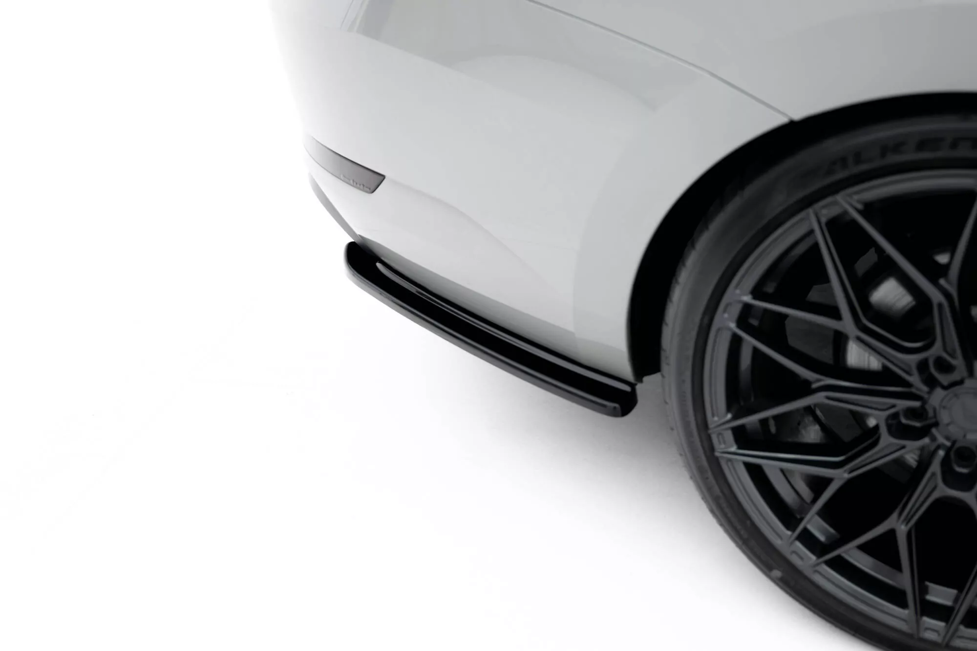 Heck Ansatz Flaps Diffusor Passend Für Diffusor Passend Für SKODA SUPERB III Schwarz Hochglanz Schwarz Hochglanz