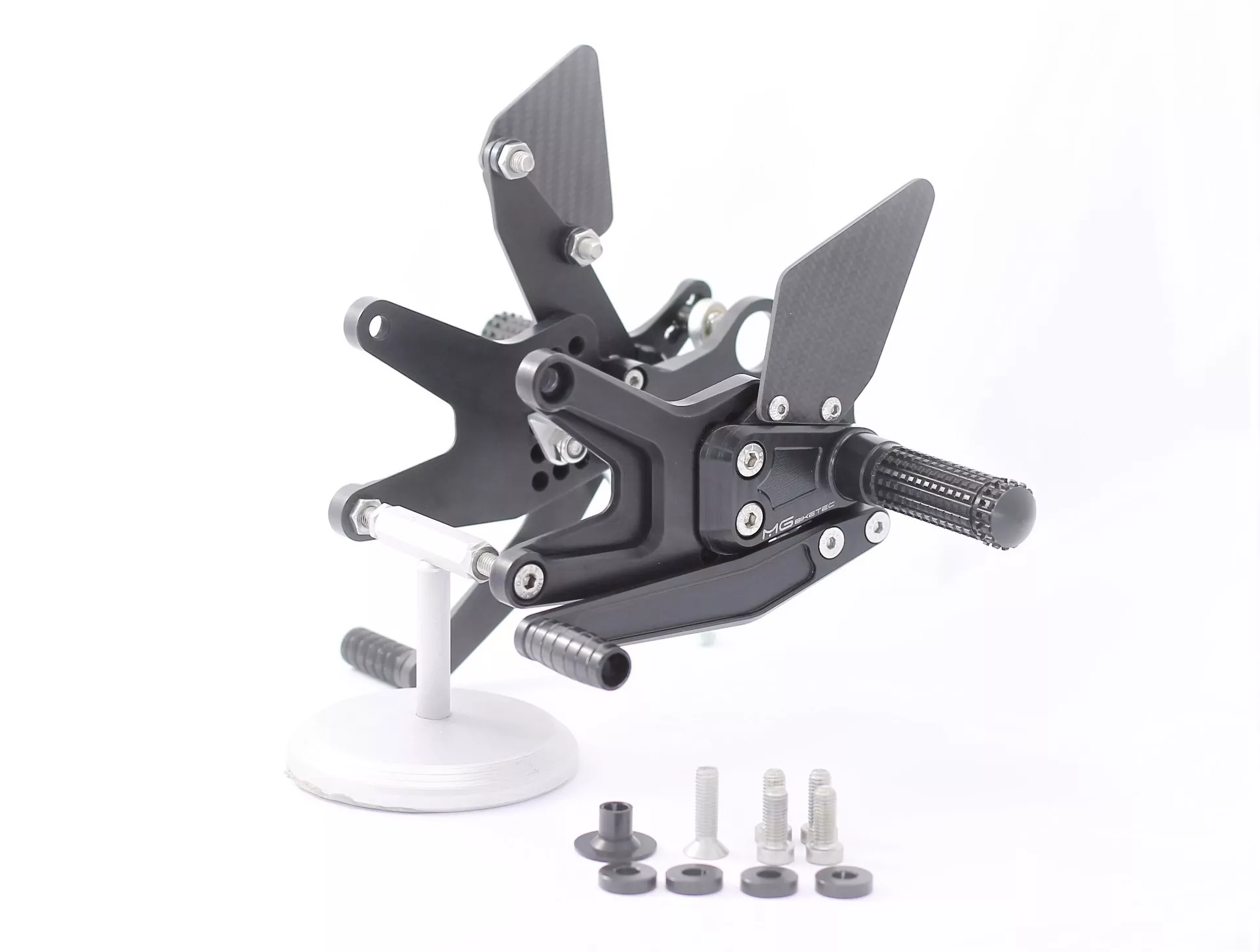 MG Biketec Sportfussrastenanlage / Rastenanlage / Fußrastenanlage mit ABE, gültig in D - A - CH für Triumph Street Triple 765 R / RS ab 2017-2019