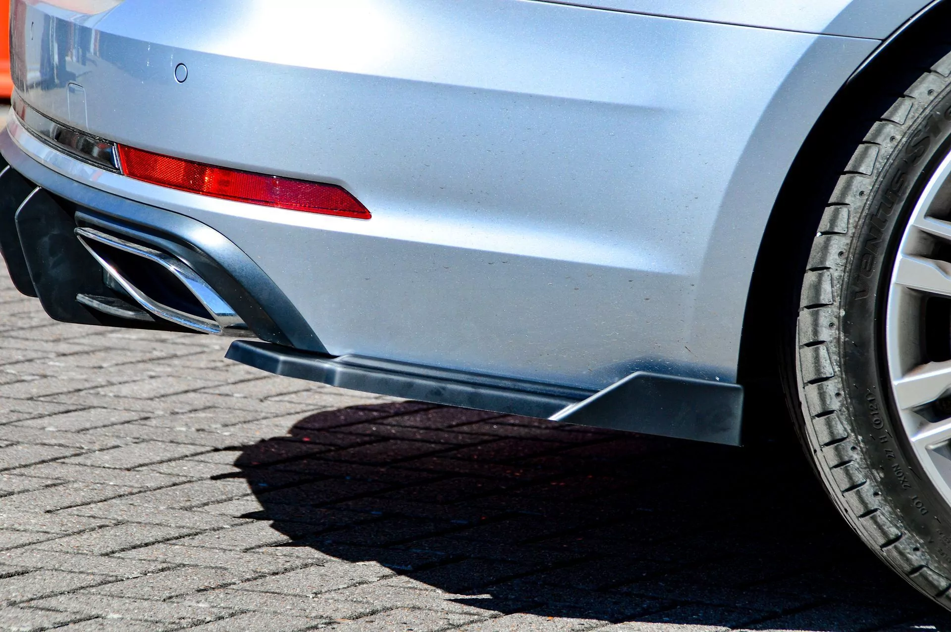 Heckansatz Seitenteile mit Wings für Audi A4 B9 Avant Bj. 06/2018-05/2019