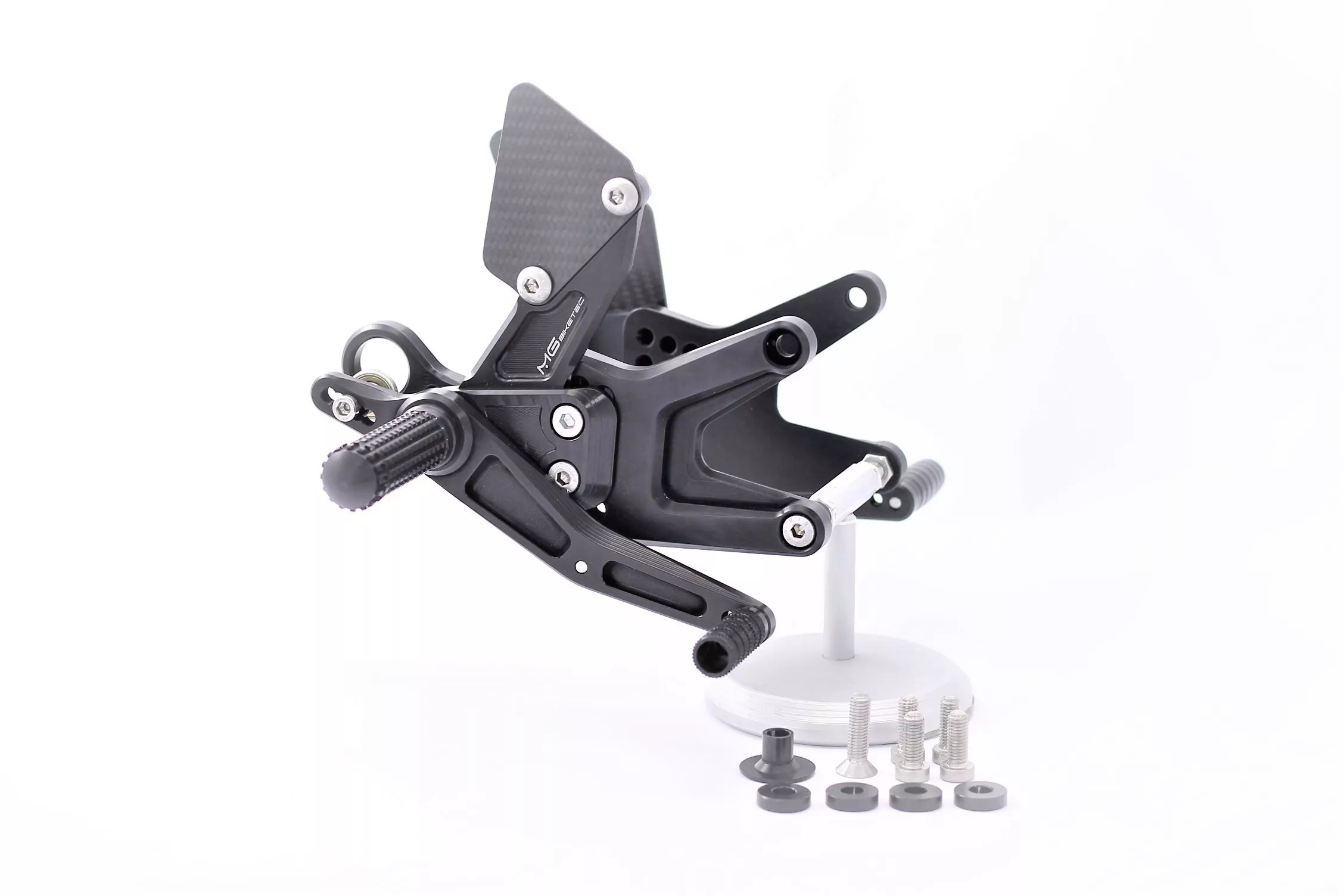 MG Biketec Sportfussrastenanlage / Rastenanlage / Fußrastenanlage mit ABE, gültig in D - A - CH für Triumph Street Triple 765 R / RS ab 2017-2019