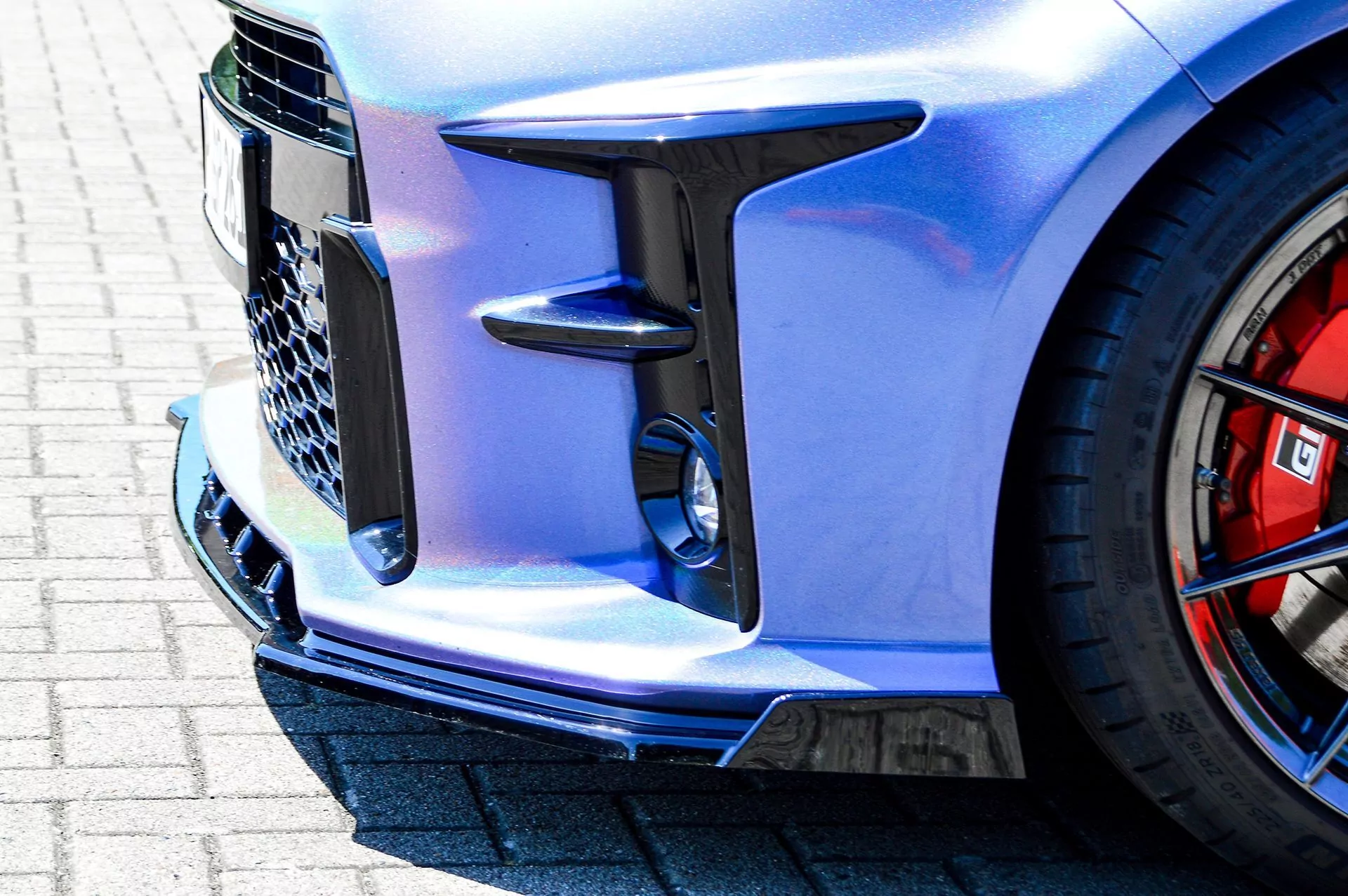 Frontspoilerlippe mit Wings für Toyota Yaris GR ab Bj. 2020-