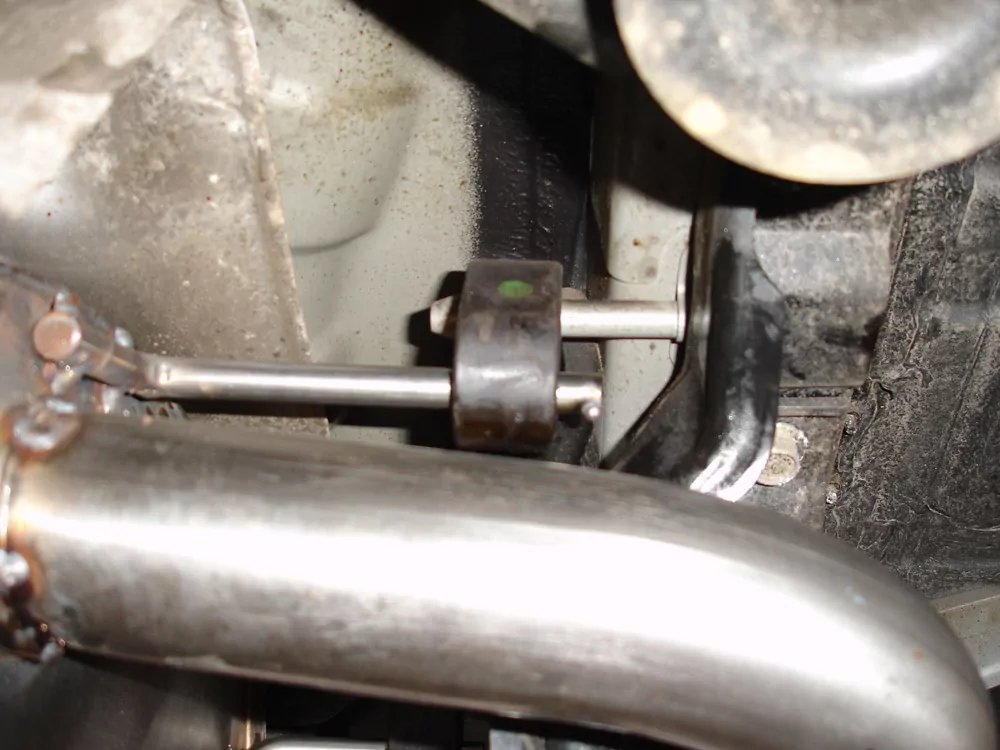 Nissan Murano Z50  Endschalldämpfer Ausgang rechts/links - 140x90 Typ 32 rechts/links