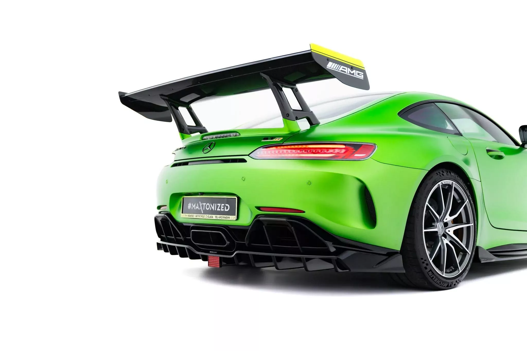 Mittlerer Cup Diffusor DTM Look Heck Ansatz Für + LED  Mercedes-AMG GT R C190 Facelift
