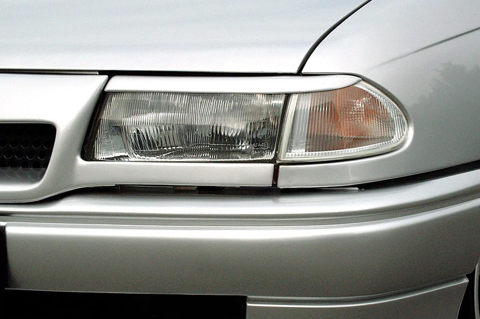 Scheinwerferblenden für Opel Astra F SB037