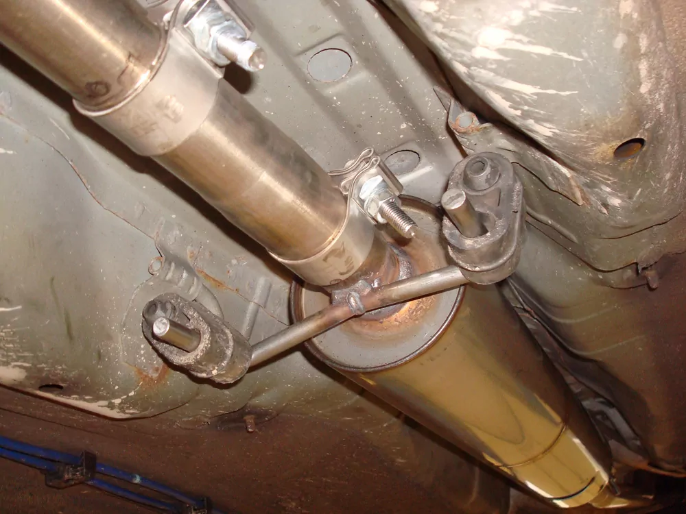 Opel Corsa C  Vorschalldämpfer