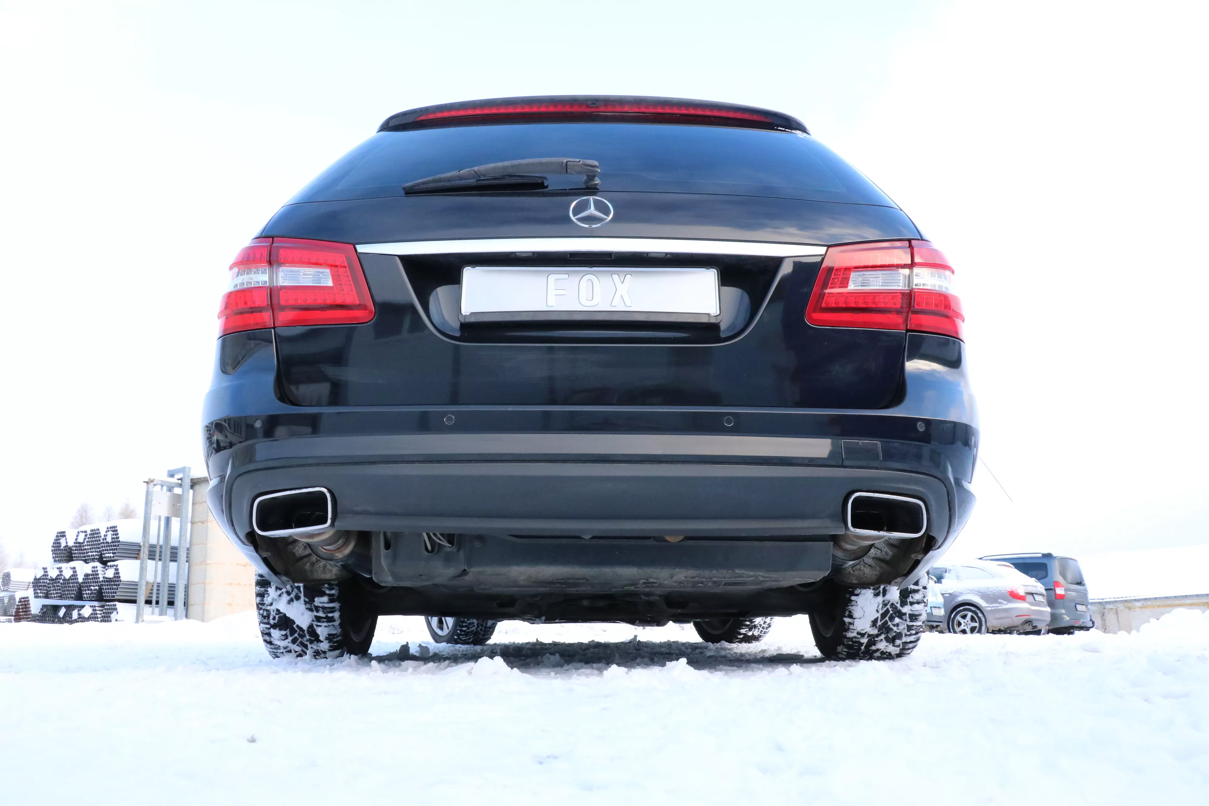 Mercedes E-Klasse W212 mit AMG Paket Endschalldämpfer rechts/links für Fahrzeuge mit originalen Endrohrblenden in der Stoßstange- Austritt im originalen Endrohr