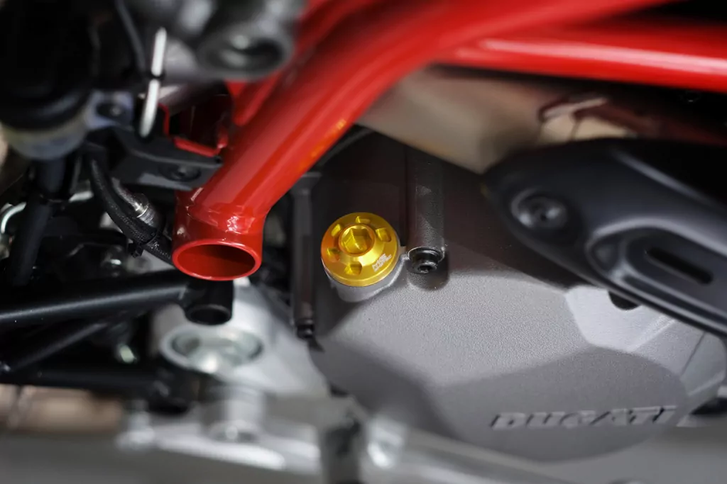 MG Biketec Ölverschlussschraube / Öleinfüllstopfen für Ducati 848 ab 2008