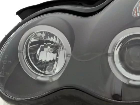 Scheinwerfer Set Mercedes C-Klasse Typ W203 Bj. 00-07 schwarz für Rechtslenker