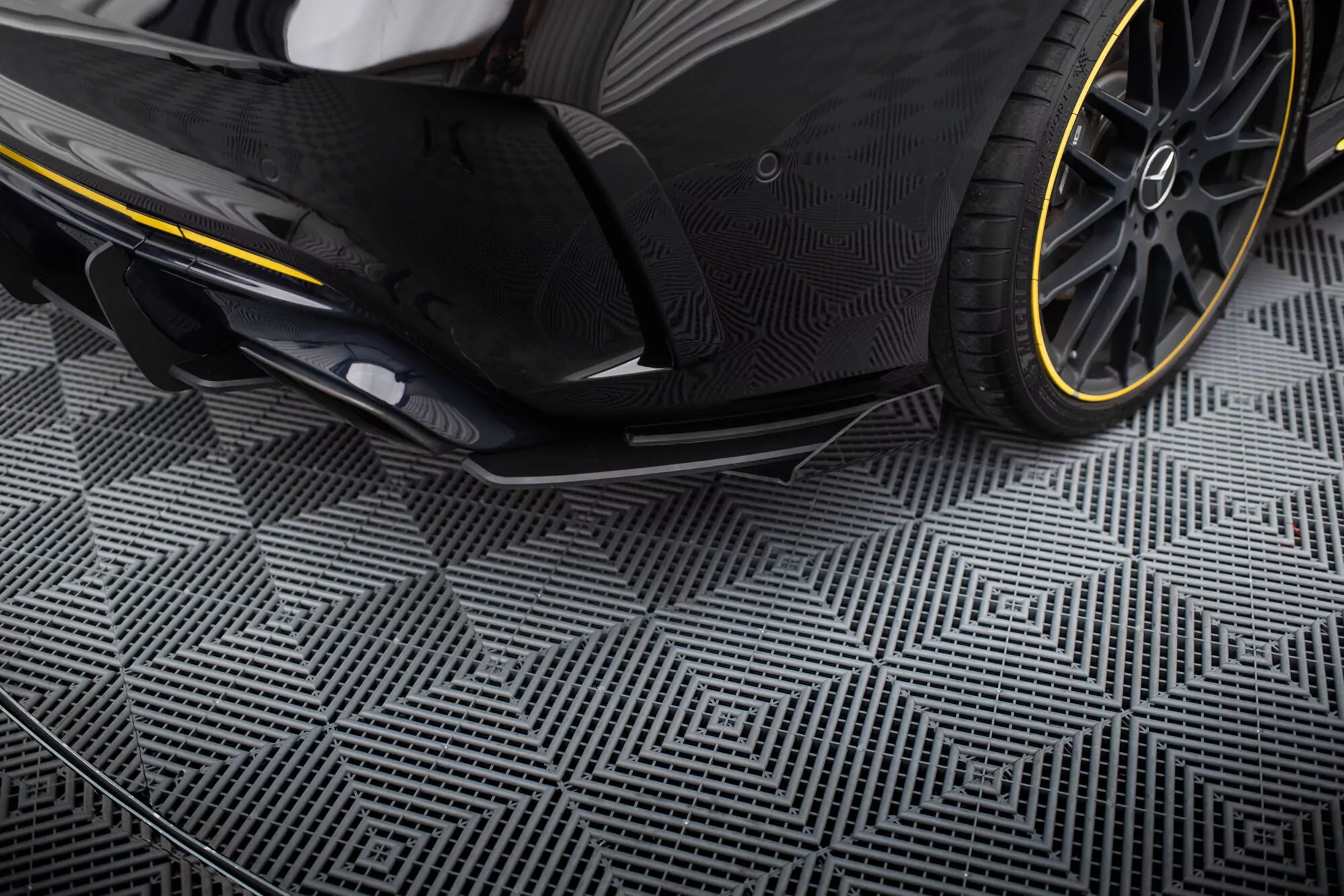 Street Pro Heck Ansatz Flaps Diffusor +Flaps Für Mercedes-AMG CLA 45 C117 Facelift Schwarz Hochglanz