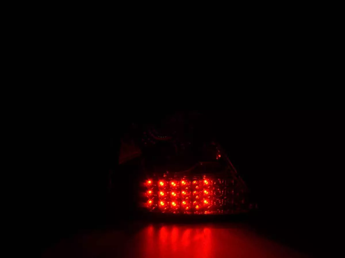 LED Rückleuchten Set Renault Clio Typ B Bj. 01-04 klar/rot