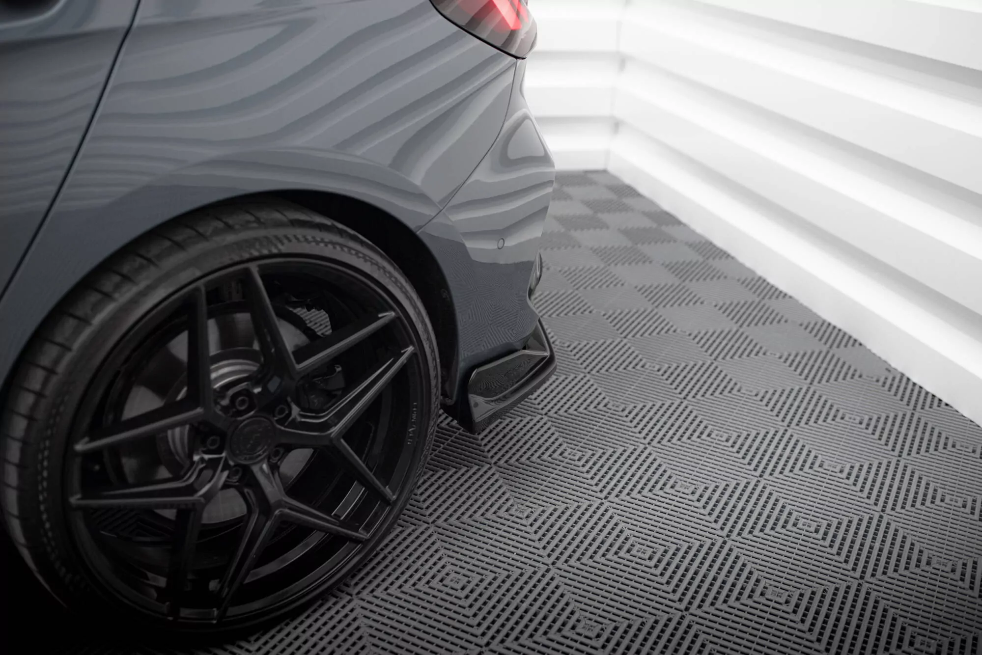 Heck Ansatz Flaps Diffusor Passend Für Diffusor Passend Für V.4 BMW 1er F40 M-Paket/ M135i Schwarz Hochglanz Schwarz Hochglanz