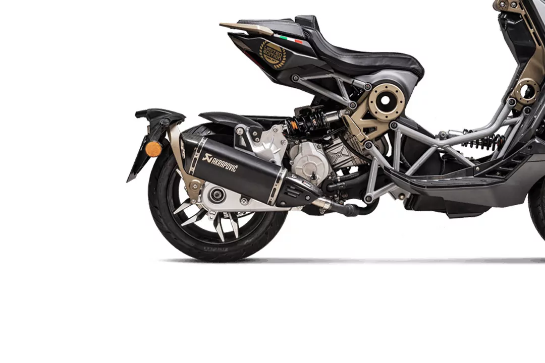 Akrapovic Hitzeschutzschild Carbon für AK-S-IT125SO1-HRTBL für Italjet Dragster 125 / 200 2021-2025 Dragster 300 2024-2025